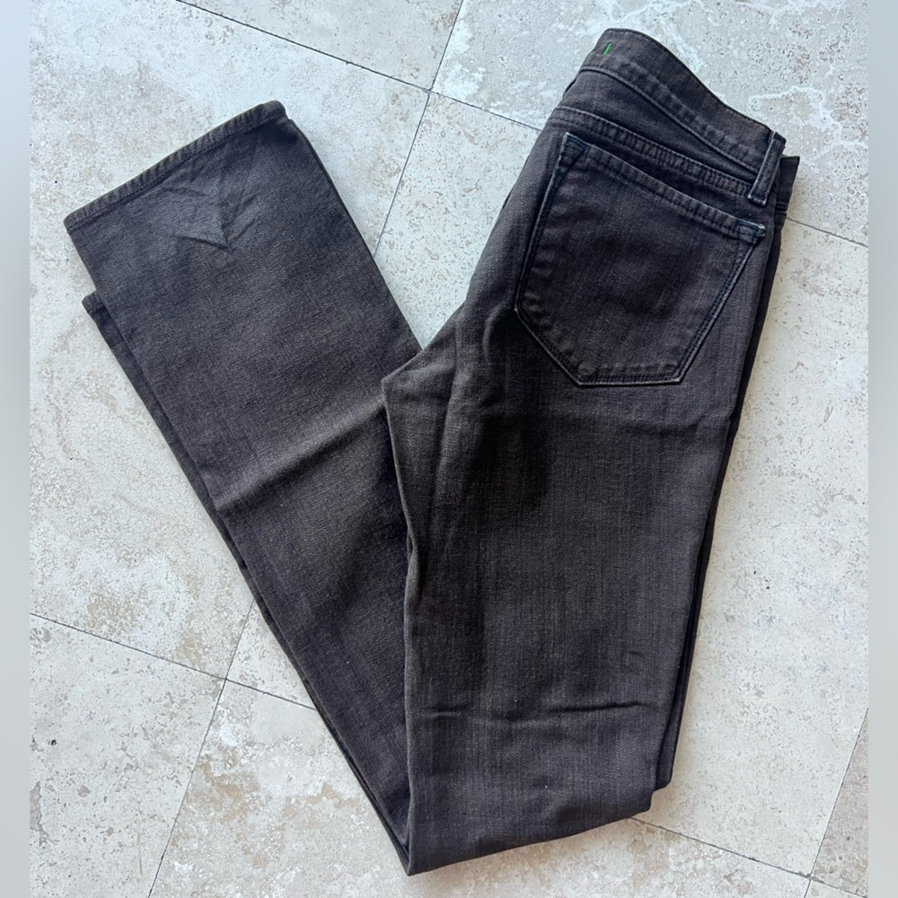 J Brand Low-Rise boot cut jeans sz 27